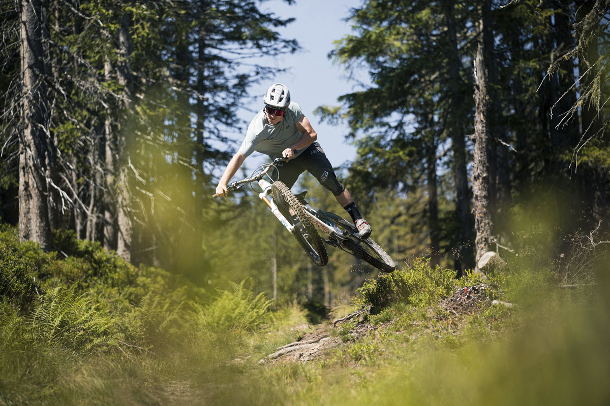 With the Enduro mountain bike type you can also ride in the bike park. 